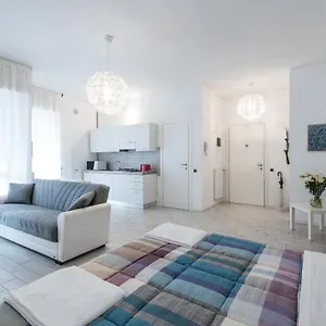 https://casa-giovanni.it-lombardy.com